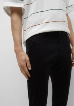 PULL & BEAR BasicChinoBlack Uomo Pantaloni PUC22E0EB-Q11 -Pull & Bear 4ce33de4517c4679b7daa698f3822242