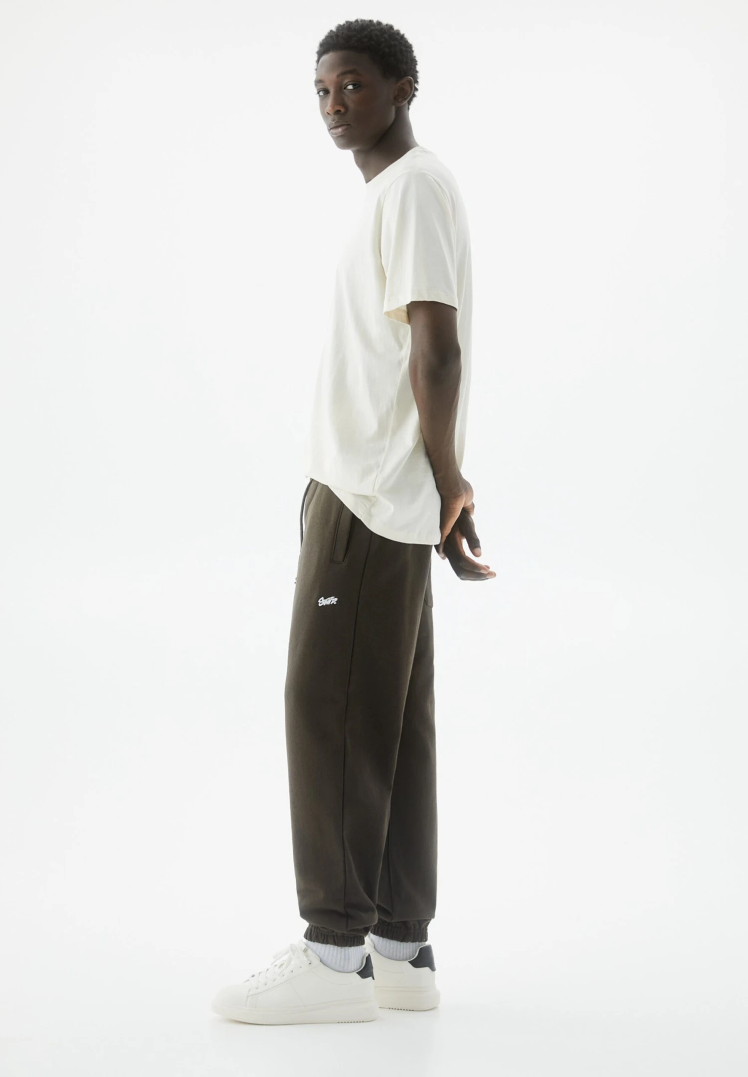 PULL & BEAR Standard Fit - Joggers - Pantaloni Sportivi - Light Brown 3 PULL & BEAR Standard Fit - Joggers - Pantaloni Sportivi - Light Brown - immagine 3