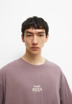 PULL & BEAR With Short Sleeves And Slogan PrintT-Shirt Con StampaLilac Uomo T-shirt E Polo PUC22O1NQ-I11 -Pull & Bear 5045d50109364f8085ccd82d7fbbd038