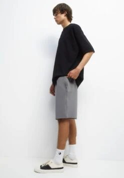 PULL & BEAR Bermuda JoggingShortsGrey Uomo Bermuda PUC22F0D3-C11 -Pull & Bear 516ace82cc5c454aa0123ec1a26be0a9