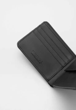 PULL & BEAR PortafoglioBlack Uomo Portafogli E Custodie PUC52F08G-Q11 -Pull & Bear 51dda5fb4ca84d39bedfffdab05042b8