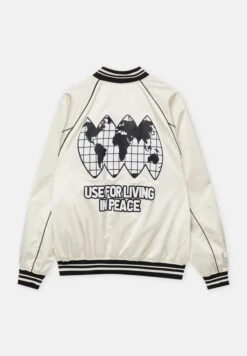 PULL & BEAR Varsity - Giubbotto Bomber - White -Pull & Bear 5222295516eb4b679c753fd46c386689