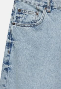 PULL & BEAR Jeans A SigarettaLight-Blue Denim Uomo Jeans PUC22G0PX-K12 -Pull & Bear 53338865e30f46ba91406a59abe870a5