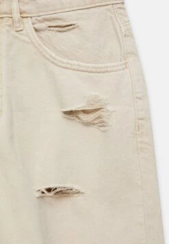 PULL & BEAR Ripped Bermuda- Shorts Di Jeans - Stone -Pull & Bear 54e31e351d88433bb04471b130ff9317