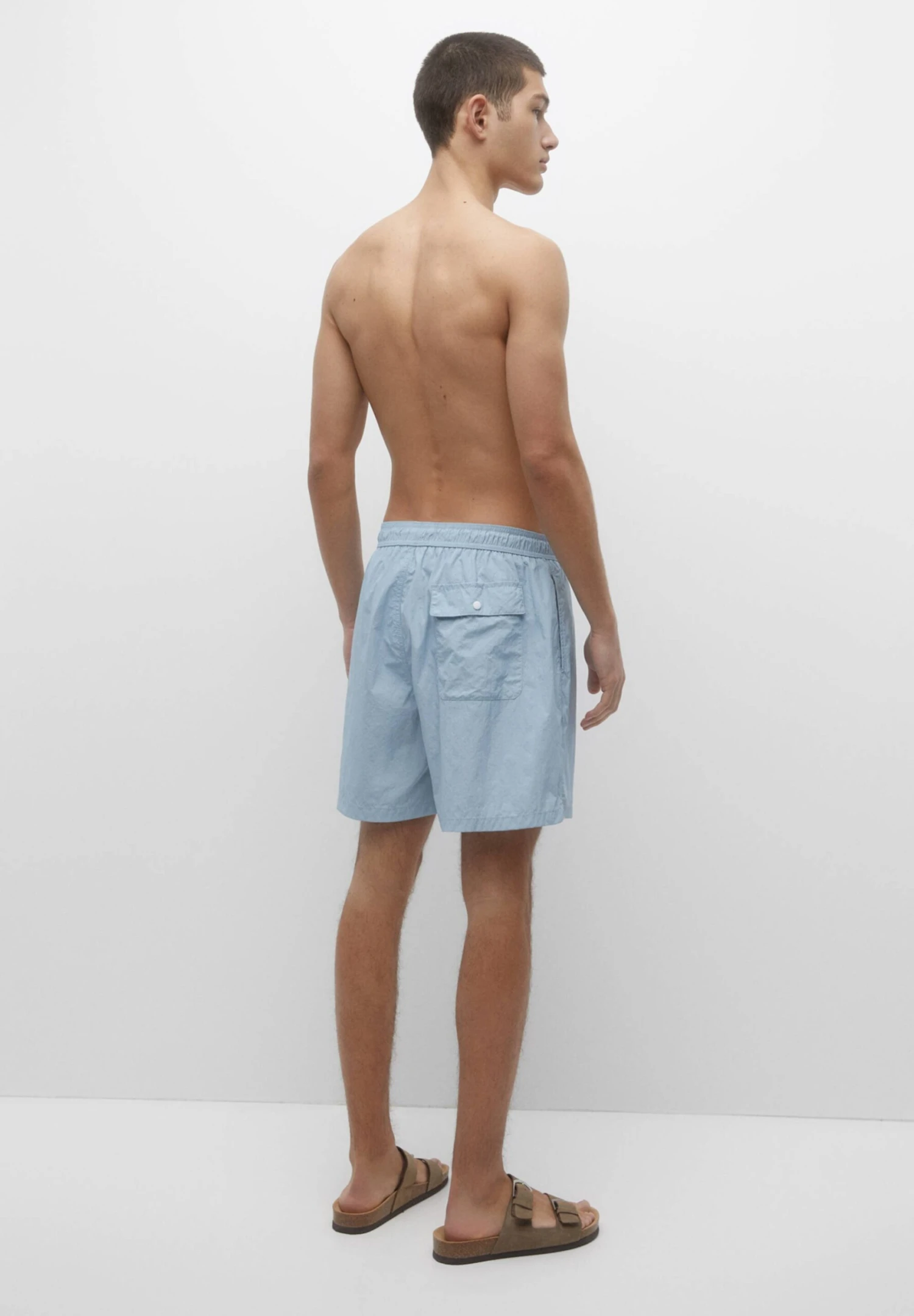 PULL & BEAR Basic With Elastic WaistbandShorts Da MareLight Blue Uomo Moda Mare PUC82H02S-K11 3 PULL & BEAR Basic With Elastic WaistbandShorts Da MareLight Blue Uomo Moda Mare PUC82H02S-K11 - immagine 3