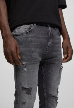 PULL & BEAR Ripped Carrot FitJeans Tapered FitMottled Anthracite Uomo Jeans PUC22G0NI-Q11 11 PULL & BEAR Ripped Carrot FitJeans Tapered FitMottled Anthracite Uomo Jeans PUC22G0NI-Q11 -Pull & Bear 59c410967dc94dcf922a99304d6b4c89