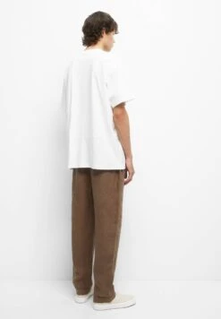 PULL & BEAR Stwd Short Sleeve Cut-Out T-Shirt BasicWhite Uomo T-shirt E Polo PUC22O1OB-A11 9 PULL & BEAR Stwd Short Sleeve Cut-Out T-Shirt BasicWhite Uomo T-shirt E Polo PUC22O1OB-A11 -Pull & Bear 5ac12d419749424ca2940be093ad02af