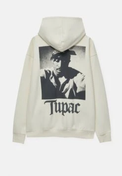 PULL & BEAR Tupac Felpa Con CappuccioWhite Uomo Maglieria E Felpe PUC22S0QV-A11 -Pull & Bear 5b132c21ab5543e5a975069dc7e78c9b