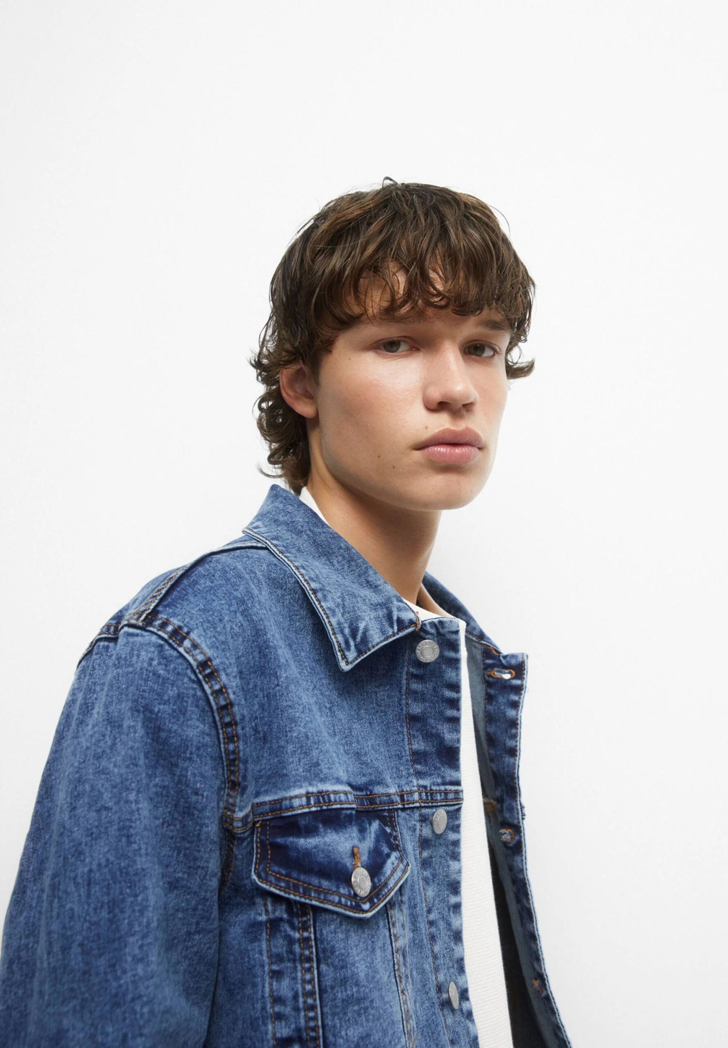 PULL & BEAR Basic Comfort-Fit - Giacca Di Jeans - Blue 4 PULL & BEAR Basic Comfort-Fit - Giacca Di Jeans - Blue - immagine 4