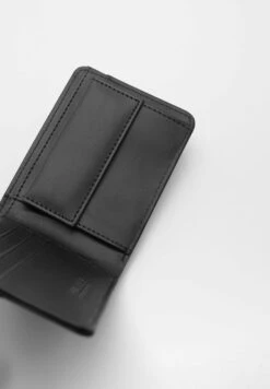 PULL & BEAR PortafoglioBlack Uomo Portafogli E Custodie PUC52F08G-Q11 -Pull & Bear 5d955800f2e7484b808f6f71e037c91c