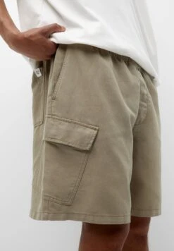 PULL & BEAR Rustic Bermuda- Shorts - Khaki 10 PULL & BEAR Rustic Bermuda- Shorts - Khaki -Pull & Bear 6104105ec31e4c7f8be33b498b99ae76