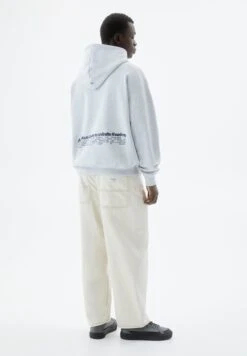 PULL & BEAR PrintedFelpa Con CappuccioGrey Uomo Maglieria E Felpe PUC22S0QP-C11 -Pull & Bear 63c25d460fea47d5bed544b06e414978