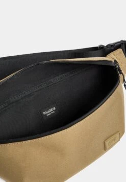 PULL & BEAR Basic BeltMarsupioBrown Uomo Borse PUC52H02B-O11 -Pull & Bear 645f3e82714943aab8cff1ccbddc0ecb