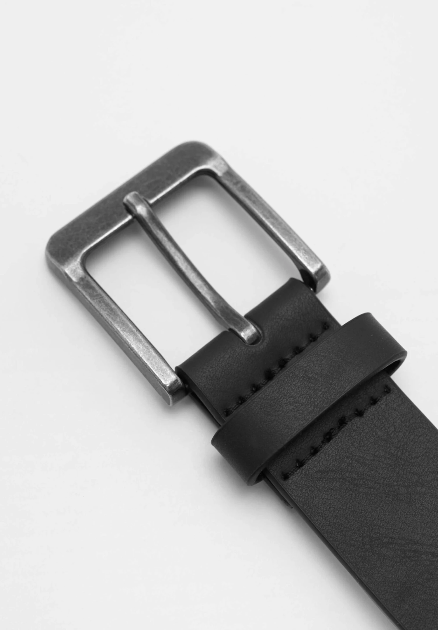 PULL & BEAR With Silver BuckleCinturaBlack Uomo Cinture PUC52D05D-Q11 2 PULL & BEAR With Silver BuckleCinturaBlack Uomo Cinture PUC52D05D-Q11 - immagine 2