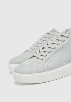 PULL & BEAR Casual - Sneakers Basse - Grey -Pull & Bear 6784aae8538c48c28331d2c0b9c47013