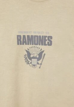 PULL & BEAR Ramones Gabba HeyT-Shirt Con StampaSand Uomo T-shirt E Polo PUC22O1O4-B11 -Pull & Bear 6a6329f1378e4edaadefdeaa58fdefcf