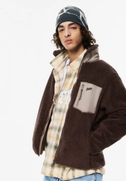 PULL & BEAR Giacca In Pile - Brown -Pull & Bear 6a662d85a6e84490a8a697bd40300a40