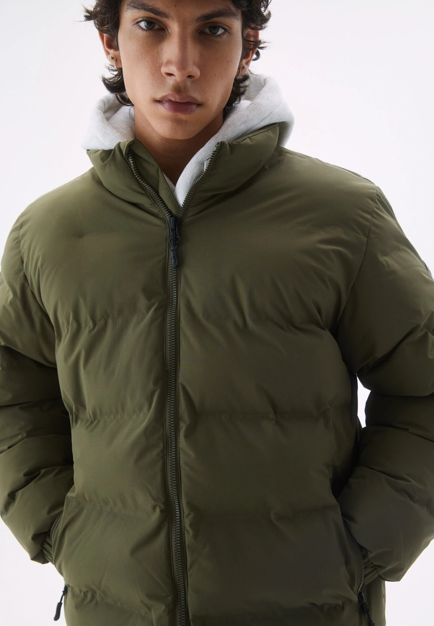 PULL & BEAR Basic Coloured-Puffer Giacca InvernaleKhaki Uomo Giacche PUC22T0T6-N11 5 PULL & BEAR Basic Coloured-Puffer Giacca InvernaleKhaki Uomo Giacche PUC22T0T6-N11 - immagine 5