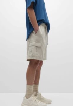 PULL & BEAR BermudaWith An Elastic WaistbandShortsBeige Uomo Bermuda PUC22F0BU-B11 -Pull & Bear 6be6d550247b4a35be1fda90d7e5c9cb