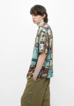 PULL & BEAR Printed Short SleeveCamiciaMulti Coloured Uomo Camicie PUC22D0JF-T11 11 PULL & BEAR Printed Short SleeveCamiciaMulti Coloured Uomo Camicie PUC22D0JF-T11 -Pull & Bear 6ef30cc7ee0943b3a91d7a5572e407bb