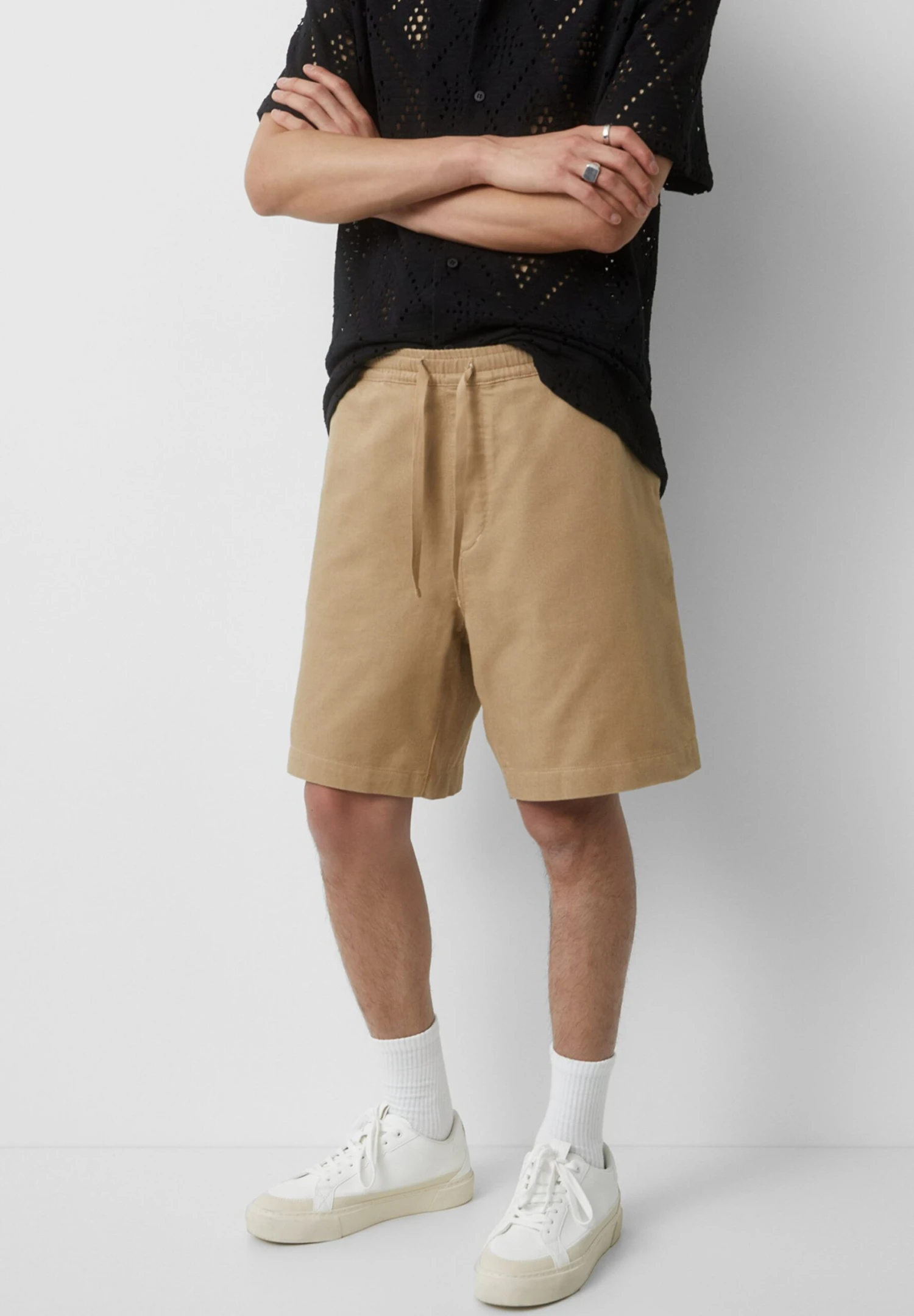 PULL & BEAR With Drawstring-Bermuda- Shorts - Ochre 5 PULL & BEAR With Drawstring-Bermuda- Shorts - Ochre - immagine 5