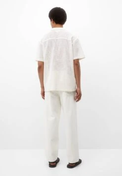 PULL & BEAR Rustic Openwork CamiciaWhite Uomo Camicie PUC21E0ZW-A11 -Pull & Bear 718d98a47aa740bf933f186584e79544
