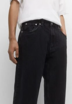 PULL & BEAR Jeans A SigarettaMottled Black Uomo Jeans PUC22G0NE-Q11 -Pull & Bear 71e86d1407924a1b897f6916c997cb71