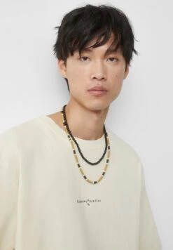 PULL & BEAR Short Sleeve Unknown Paradise T-Shirt Con StampaSand Uomo T-shirt E Polo PUC22O1PG-B11 -Pull & Bear 781070f09c02413fb6cb3858a2d0b392