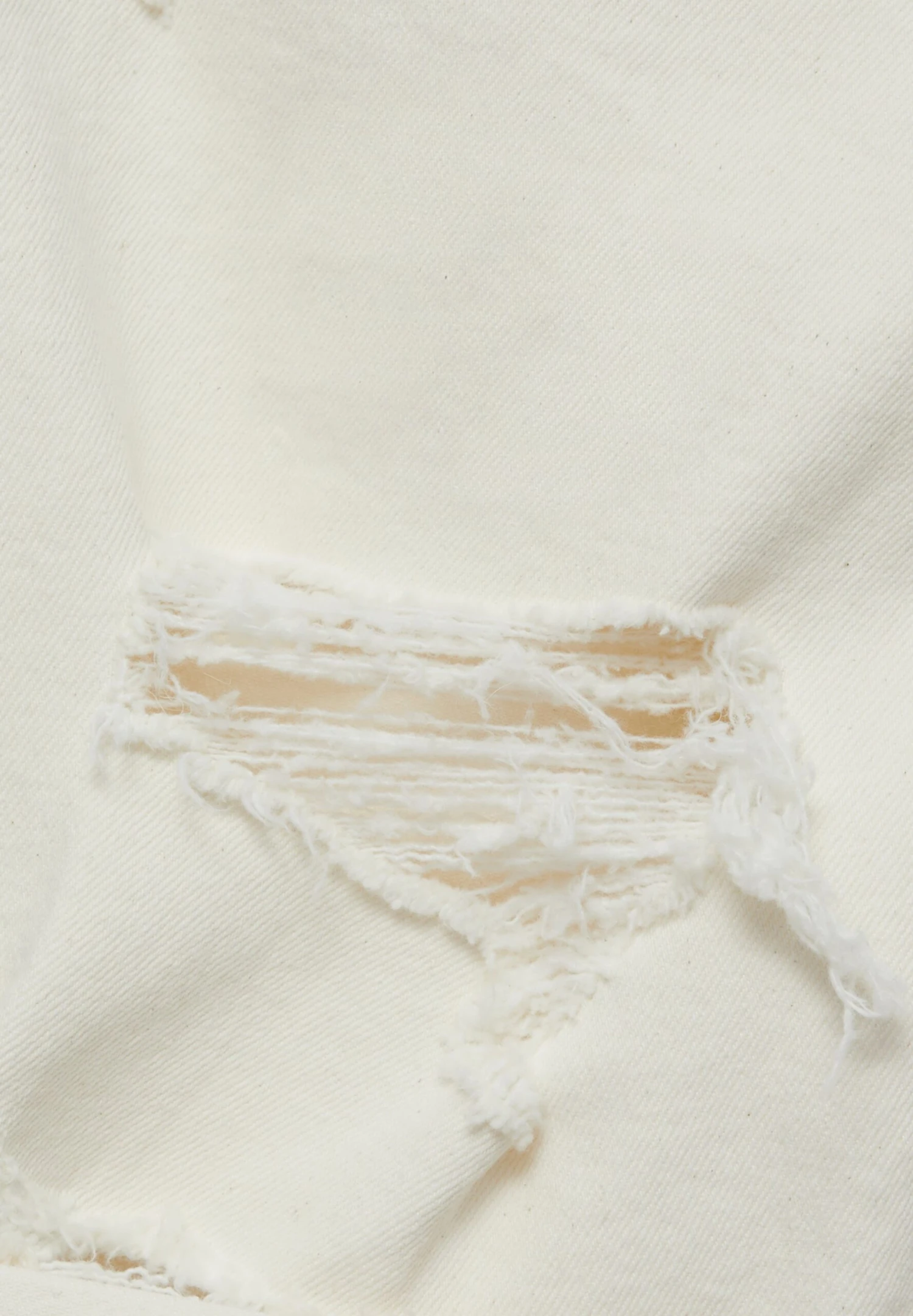 PULL & BEAR Frayed Bermuda - Shorts Di Jeans - Beige 6 PULL & BEAR Frayed Bermuda - Shorts Di Jeans - Beige - immagine 6