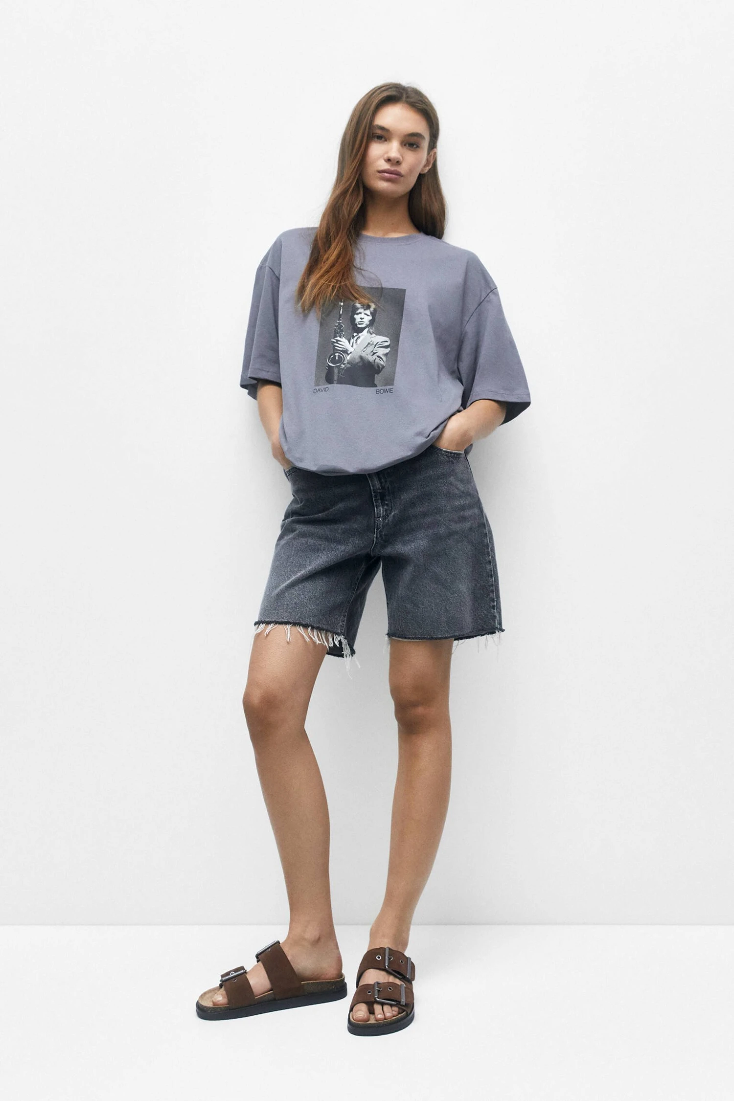 PULL & BEAR David Bowie Photo PrintT-Shirt Con StampaGrey Uomo T-shirt E Polo PUC21009D-C11 8 PULL & BEAR David Bowie Photo PrintT-Shirt Con StampaGrey Uomo T-shirt E Polo PUC21009D-C11 - immagine 8