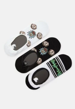 PULL & BEAR Pack Of 3 Pairs Of Rick MortyCalziniWhite Uomo Intimo PUC82F07E-A11 -Pull & Bear 7d84d0da6c98445192f36b928739595b