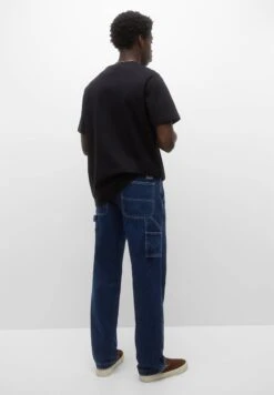 PULL & BEAR CarpenterJeans A SigarettaLight Blue Denim Uomo Jeans PUC22G0OR-K12 -Pull & Bear 7ddee9826eba46a2bb774fb3fbb90a04