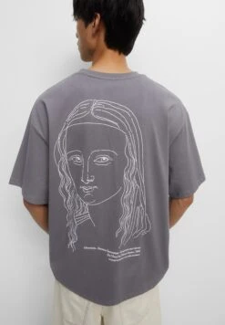 PULL & BEAR Leonardo Da Vinci Line Design T-Shirt Con StampaGrey Uomo T-shirt E Polo PUC22O1PM-C11
