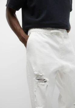 PULL & BEAR Ripped - Jeans Baggy - White -Pull & Bear 7f74ea02346444f7b0f04c4da4ca084f