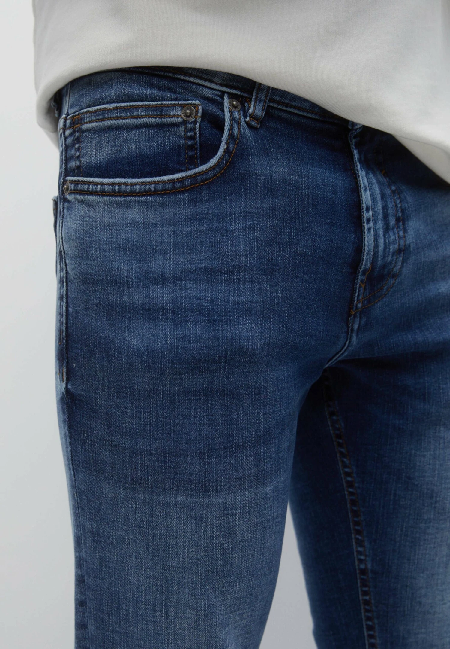 PULL & BEAR Faded Jeans Slim FitDark Blue Denim Uomo Jeans PUC22G0OQ-K11 6 PULL & BEAR Faded Jeans Slim FitDark Blue Denim Uomo Jeans PUC22G0OQ-K11 - immagine 6