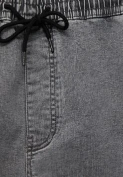 PULL & BEAR Ripped Bermuda Shorts Di JeansGrey Uomo Jeans PUC22F0D8-C11 -Pull & Bear 82f9d754fd354602b8bfe1d16a33df05