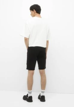 PULL & BEAR Ripped Bermuda- Shorts Di Jeans - Black -Pull & Bear 84b791638aa9408cacc33e10e6be9abe