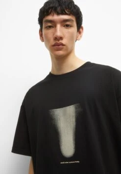 PULL & BEAR Short Sleeve With PrintT-Shirt Con StampaBlack Uomo T-shirt E Polo PUC22O1NP-Q11 -Pull & Bear 854728895940432fa04161ef8af2367c