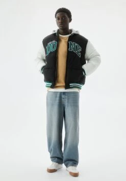 PULL & BEAR Hooded Puffer Bomber - Giacca Invernale - Black -Pull & Bear 85d95bbb2abd40699510d5f9fa691a9e