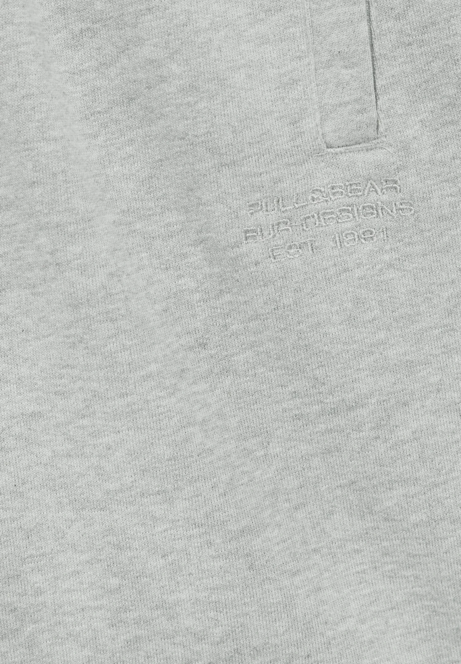 PULL & BEAR BasicShortsGrey Uomo Bermuda PUC22F0BE-C12 7 PULL & BEAR BasicShortsGrey Uomo Bermuda PUC22F0BE-C12 - immagine 7