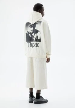 PULL & BEAR Tupac Felpa Con CappuccioWhite Uomo Maglieria E Felpe PUC22S0QV-A11 -Pull & Bear 89fddd0ba2c74c43b1e5122e51bc5efe