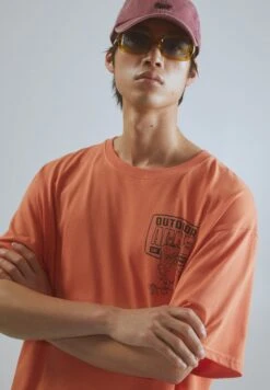 PULL & BEAR Faded With Embroidery - Cappellino - Red