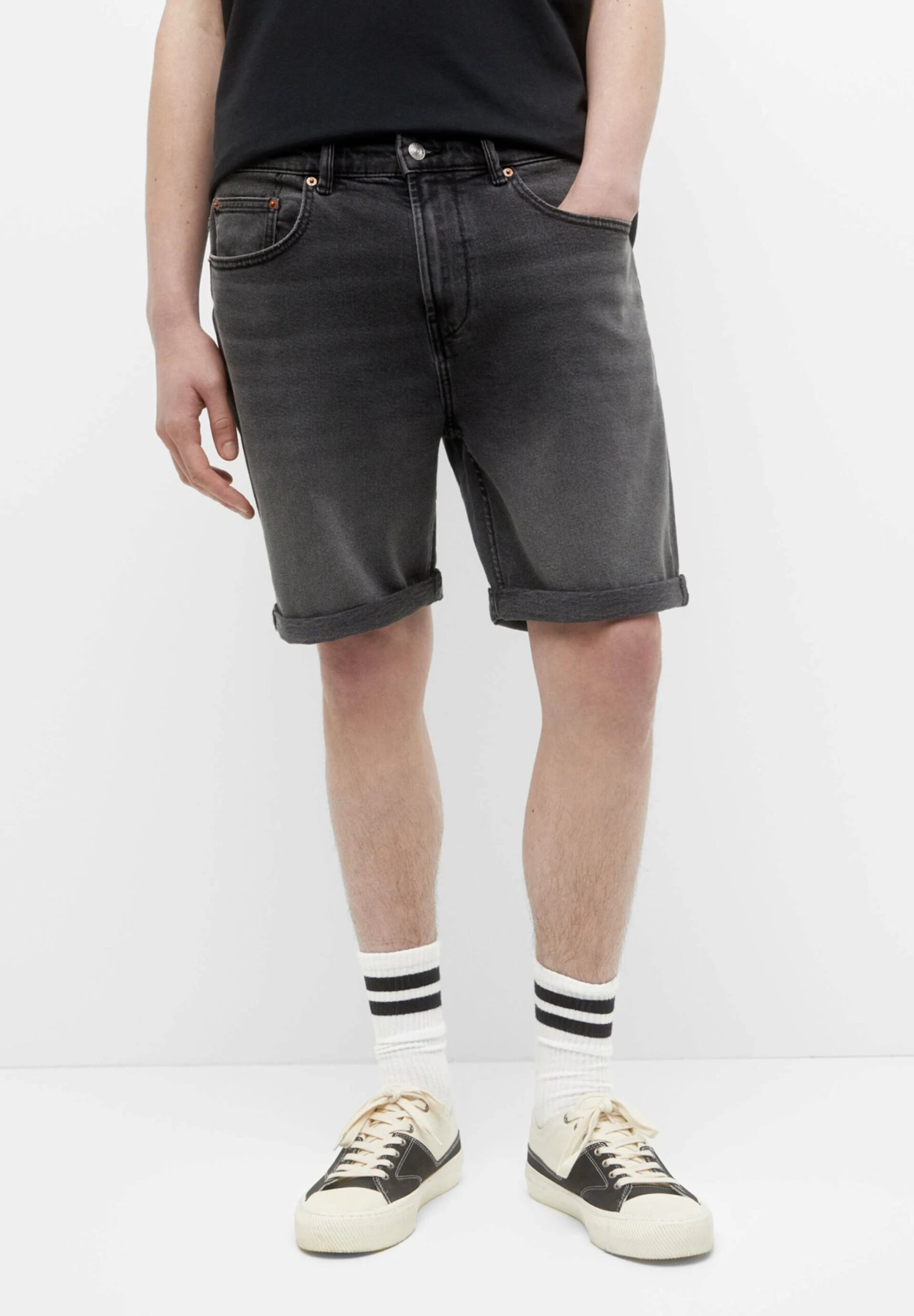 PULL & BEAR BermudaShorts Di JeansMottled Dark Grey Uomo Bermuda PUC22F0BN-C11 1 PULL & BEAR BermudaShorts Di JeansMottled Dark Grey Uomo Bermuda PUC22F0BN-C11
