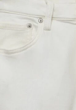 PULL & BEAR Faded BermudaShorts Di JeansBeige Uomo Bermuda PUC22F0CG-B11 -Pull & Bear 8ed7a8c555b5410c9184a46b4ea3cb07