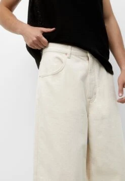 PULL & BEAR Baggy Fit Extra Wide-Leg-Bermuda - Shorts Di Jeans - Beige -Pull & Bear 911f62a134bc403f9b0e30a276180989