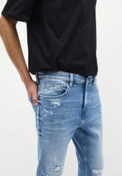 PULL & BEAR Ripped - Jeans Slim Fit - Light Blue Denim -Pull & Bear 930bae48b49743ecb245ff7e6ff879e3