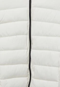 PULL & BEAR LightweightGiacca InvernaleWhite Uomo Giacche PUC22T0ST-A11 -Pull & Bear 9360d0cbde3c42be861e28a143095392