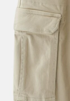 PULL & BEAR Straight FitPantaloni CargoBeige Uomo Pantaloni PUC22E0EI-B11 -Pull & Bear 93b90697457e4137bf6198dfd77cebb0