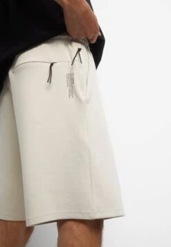 PULL & BEAR Bermuda JoggingShortsBeige Uomo Bermuda PUC22F0D3-B11 -Pull & Bear 95874ea9e72f48b1af65988b0e8f7af1