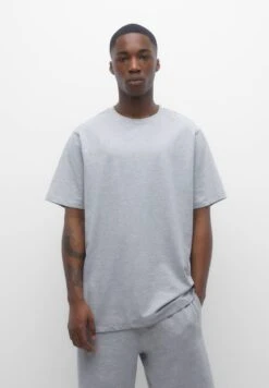 PULL & BEAR SetShortsGrey Uomo Bermuda PUC22F0BS-C11 -Pull & Bear 95bcfff1122b4a5490c1fa203edf15d8